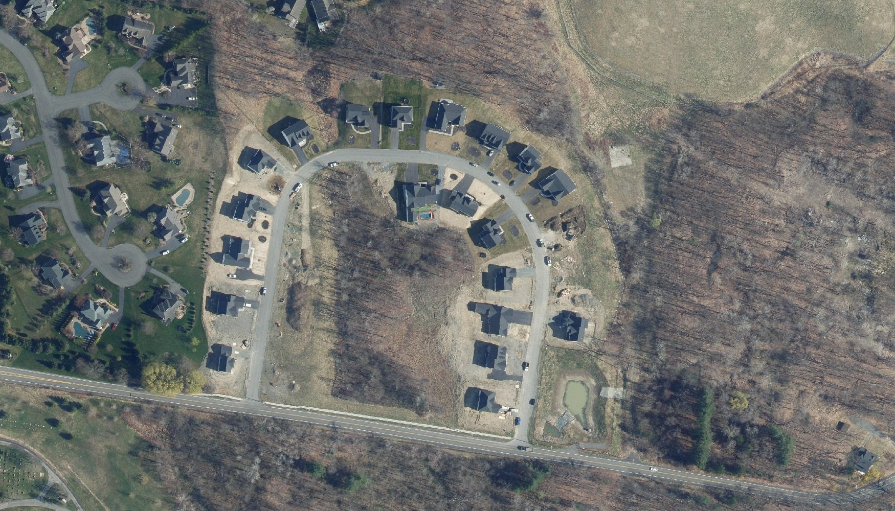 Loudon Hills East, Loudonville (Colonie), NY: Aerial, completed neighborhood