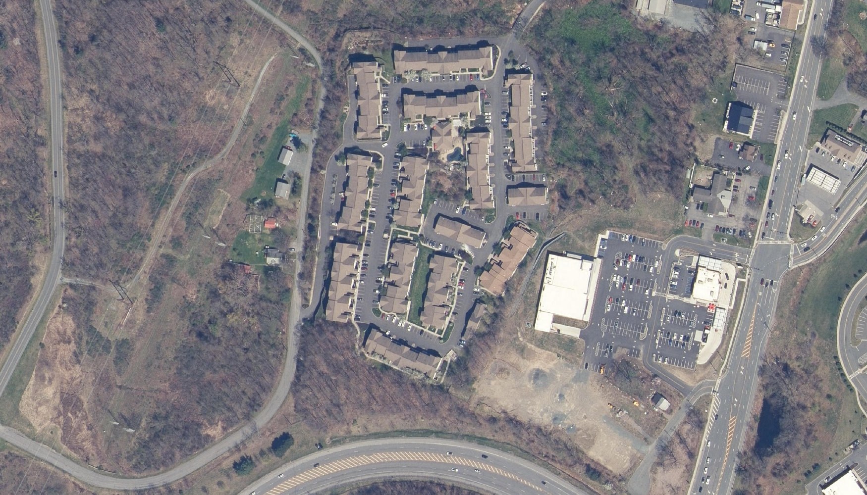 Oak Hill Apartments & Townhomes, Rensselaer, NY: Aerial, leaf-off